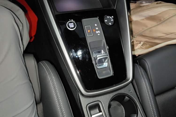 Used Audi A3 2024 A3L Limousine 35 TFSI Fashion Sport Model Gear Lever