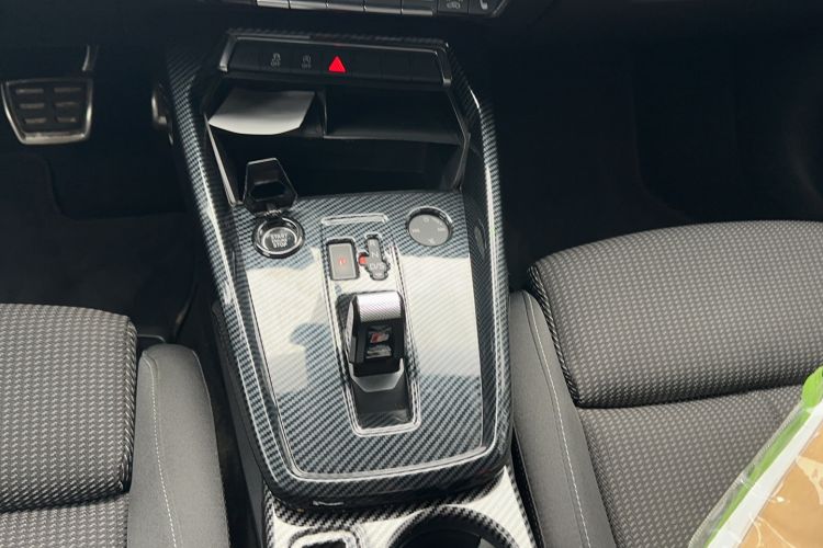 Used Audi A3 2024 A3L Limousine 35 TFSI Progressive Sport Edition Gear Lever