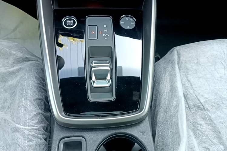 Used Audi A3 2024 A3L Limousine 35 TFSI Fashion Sport Model Gear Lever