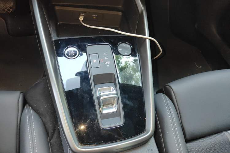 Used Audi A3 2024 Sportback 35 TFSI Fashionable Sports Model Gear Lever