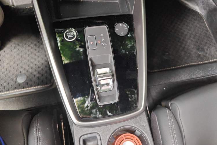 Used Audi A3 2024 A3L Limousine 35 TFSI Fashion Sport Model Gear Lever