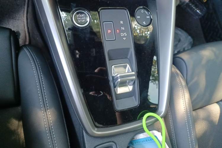 Used Audi A3 2024 Sportback 35 TFSI Fashionable Sports Model Gear Lever