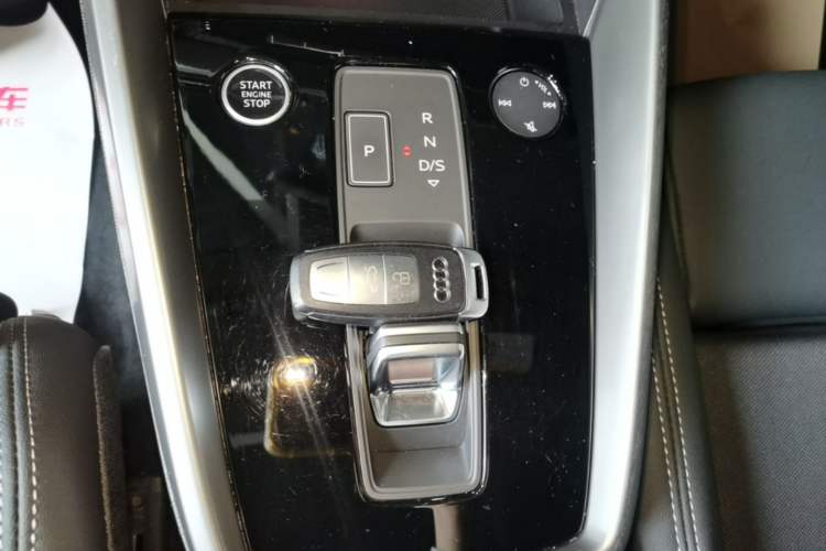 Used Audi A3 2024 A3L Limousine 35 TFSI Fashion Sport Model Gear Lever