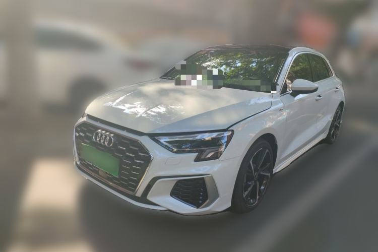 Audi A3 2024 Sportback 35 TFSI Fashionable Sports Model