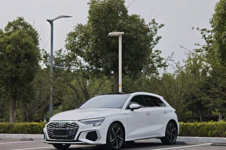 Used Audi A3 2024 Sportback 35 TFSI Fashionable Sports Model Guazi used car, China used car export, Used car for sale, Used  cars, Cheapest cars for sale