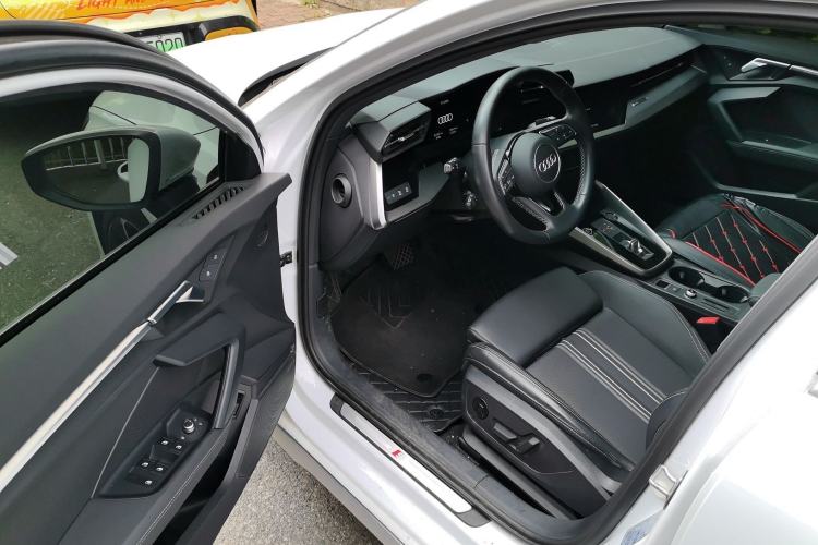 Used Audi A3 2024 Sportback 35 TFSI Fashionable Sports Model Interior 1