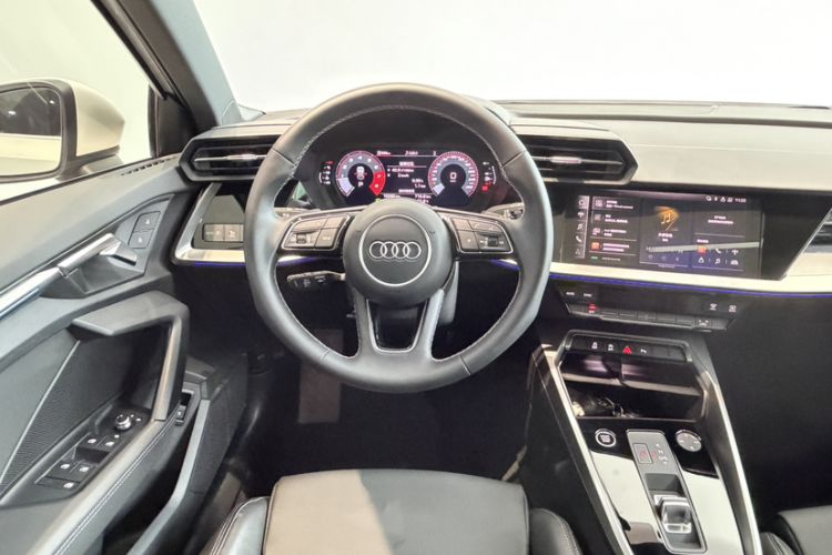 Used Audi A3 2024 Sportback 35 TFSI Fashionable Sports Model Interior 10