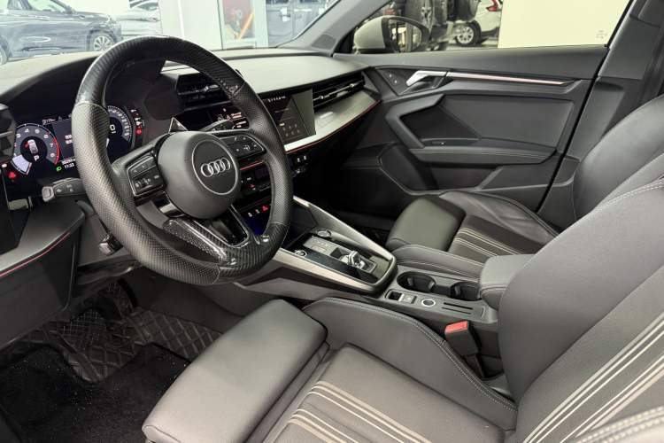 Used Audi A3 2024 Sportback 35 TFSI Fashionable Sports Model Interior 3