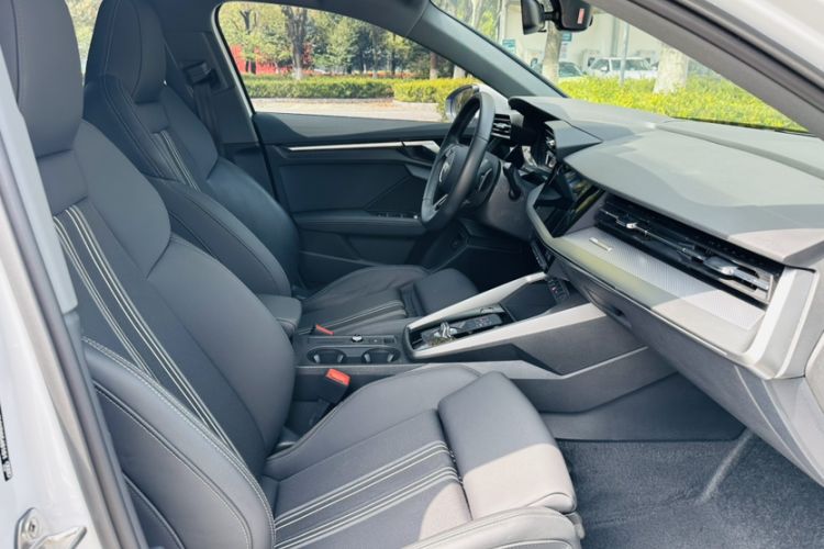 Used Audi A3 2024 Sportback 35 TFSI Fashionable Sports Model Interior 3