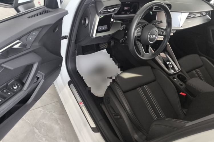 Used Audi A3 2024 Sportback 35 TFSI Fashionable Sports Model Interior 3