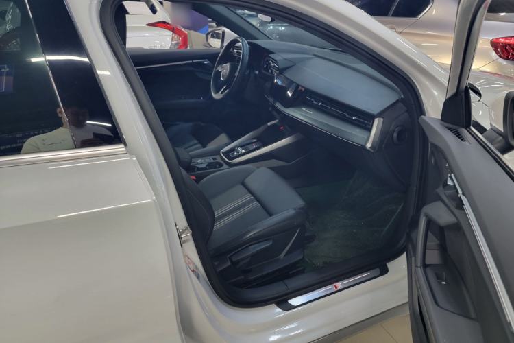 Used Audi A3 2024 A3L Limousine 35 TFSI Fashion Sport Model Interior 4
