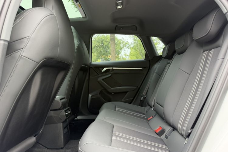Used Audi A3 2024 Sportback 35 TFSI Fashionable Sports Model Interior 4