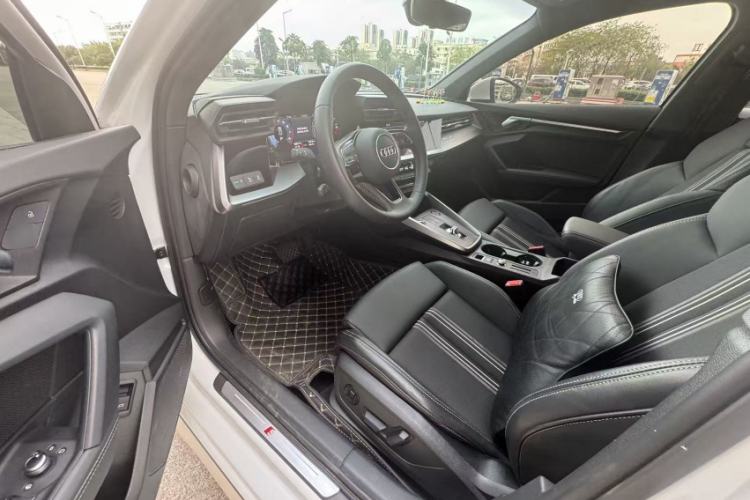 Used Audi A3 2024 A3L Limousine 35 TFSI Fashion Sport Model Interior 4