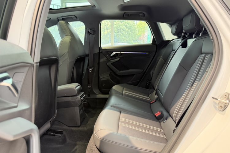 Used Audi A3 2024 Sportback 35 TFSI Fashionable Sports Model Interior 9
