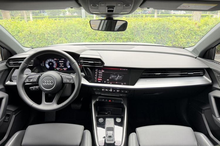Used Audi A3 2024 Sportback 35 TFSI Fashionable Sports Model Interior 9