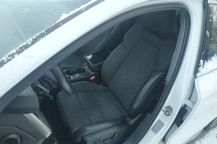 Used Audi A3 2024 A3L Limousine 35 TFSI Luxury Sport Edition Left Front Seat