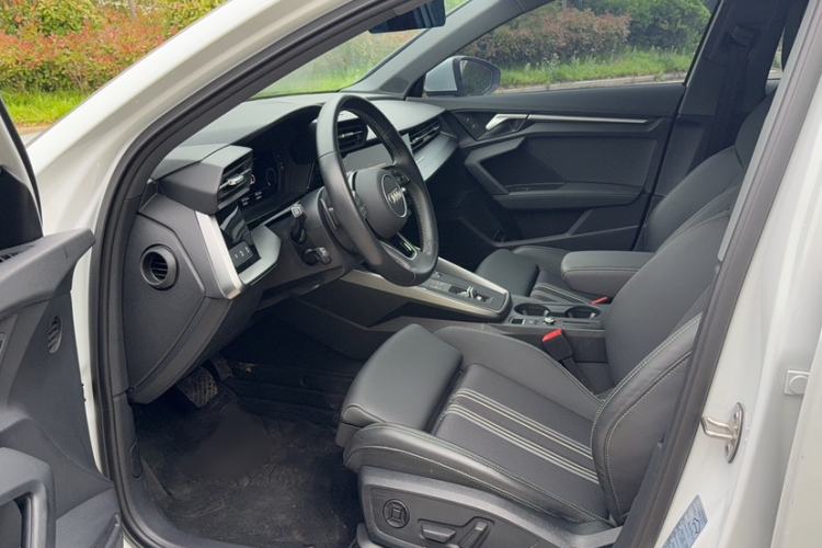 Used Audi A3 2024 Sportback 35 TFSI Fashionable Sports Model Left Front Seat