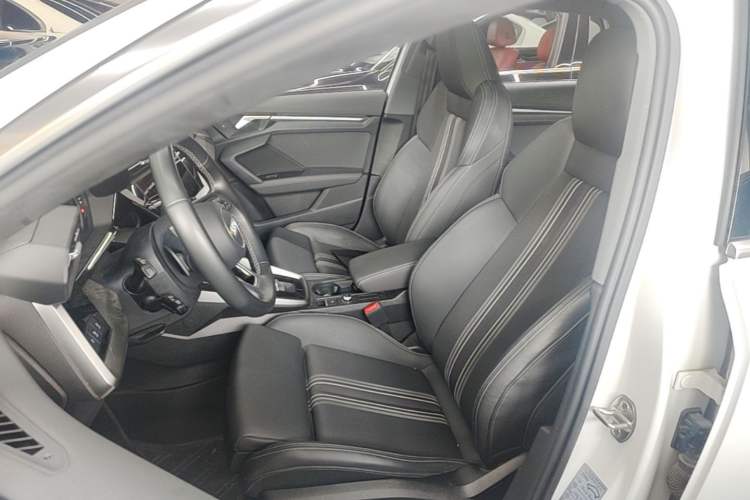 Used Audi A3 2024 Sportback 35 TFSI Fashionable Sports Model Left Front Seat