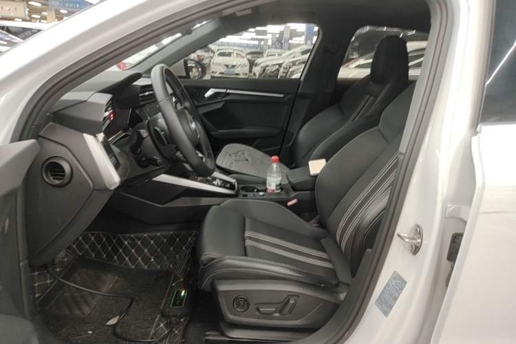 Used Audi A3 2024 Sportback 35 TFSI Fashionable Sports Model Left Front Seat