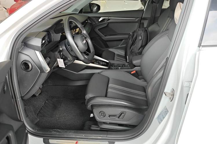 Used Audi A3 2024 Sportback 35 TFSI Fashionable Sports Model Left Front Seat