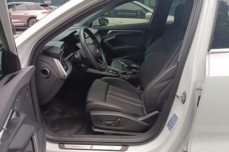 Used Audi A3 2024 Sportback 35 TFSI Fashionable Sports Model Left Front Seat