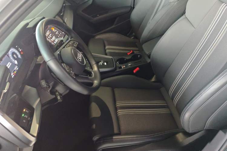 Used Audi A3 2024 Sportback 35 TFSI Fashionable Sports Model Left Front Seat