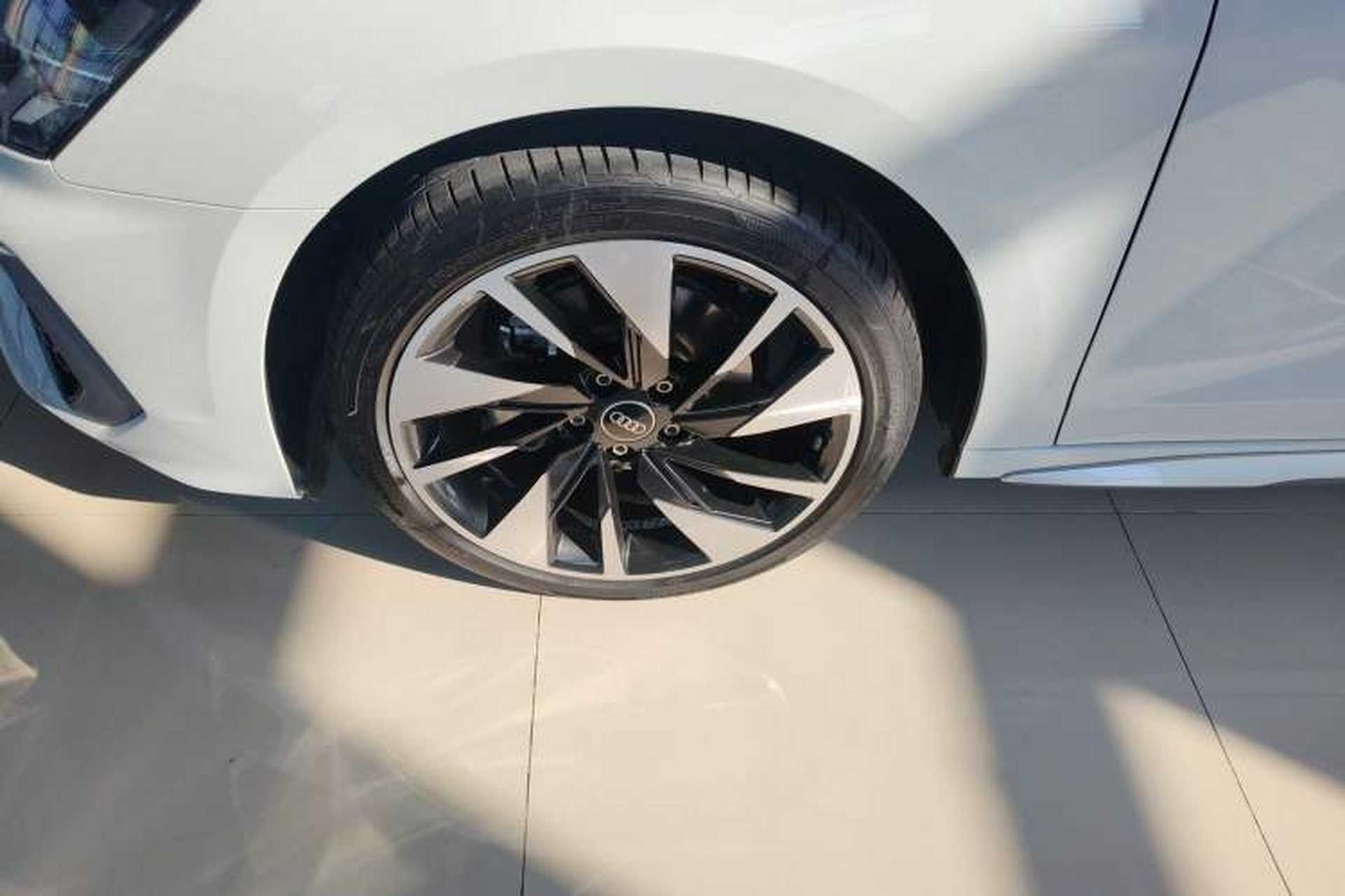 Used Audi A3 2024 A3L Limousine 35 TFSI Fashion Sport Model Left Front Wheel Hub