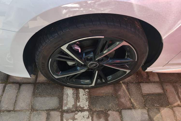 Used Audi A3 2024 Sportback 35 TFSI Fashionable Sports Model Left Front Wheel Hub