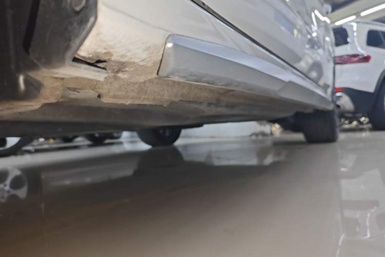 Used Audi A3 2024 A3L Limousine 35 TFSI Fashion Sport Model Left Side Sill