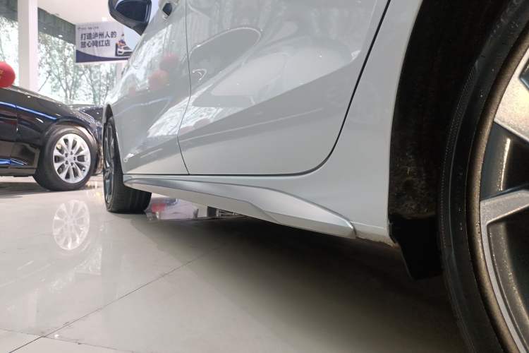 Used Audi A3 2024 A3L Limousine 35 TFSI Luxury Sport Edition Left Side Sill