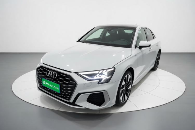 Używany Audi A3 2024 A3L Limousine 35 TFSI Fashion Sport Model Guazi used car, China used car export, Used car for sale, Used cars, Cheapest cars for sale