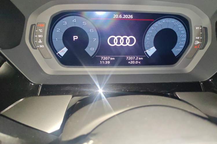Used Audi A3 2024 A3L Limousine 35 TFSI Fashion Sport Model Odometer Close Up