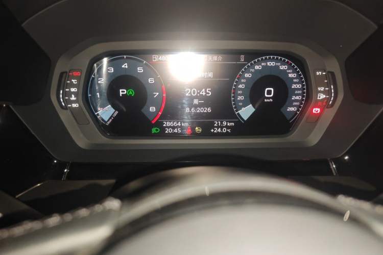 Used Audi A3 2024 A3L Limousine 35 TFSI Progressive Sport Edition Odometer Close Up