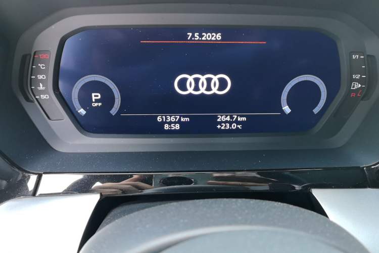 Used Audi A3 2024 Sportback 35 TFSI Fashionable Sports Model Odometer Close Up