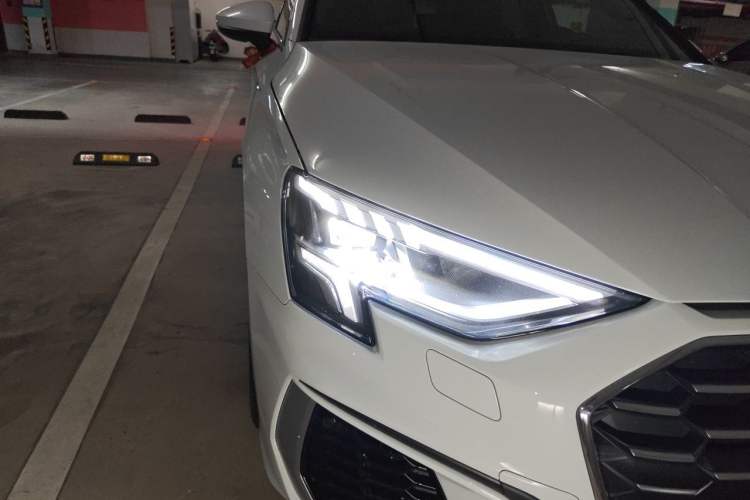Used Audi A3 2024 Sportback 35 TFSI Fashionable Sports Model Right Front Headlight