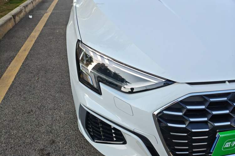 Used Audi A3 2024 A3L Limousine 35 TFSI Fashionable and Elegant Model Right Front Headlight