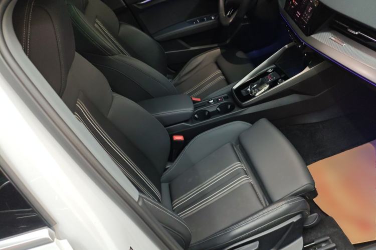 Used Audi A3 2024 A3L Limousine 35 TFSI Fashion Sport Model Right Front Seat
