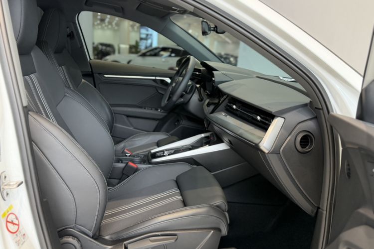 Used Audi A3 2024 Sportback 35 TFSI Fashionable Sports Model Right Front Seat