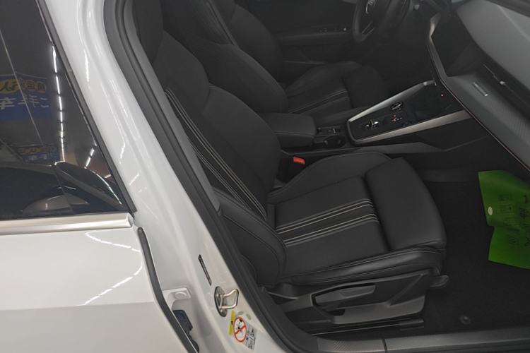 Used Audi A3 2024 A3L Limousine 35 TFSI Fashion Sport Model Right Front Seat