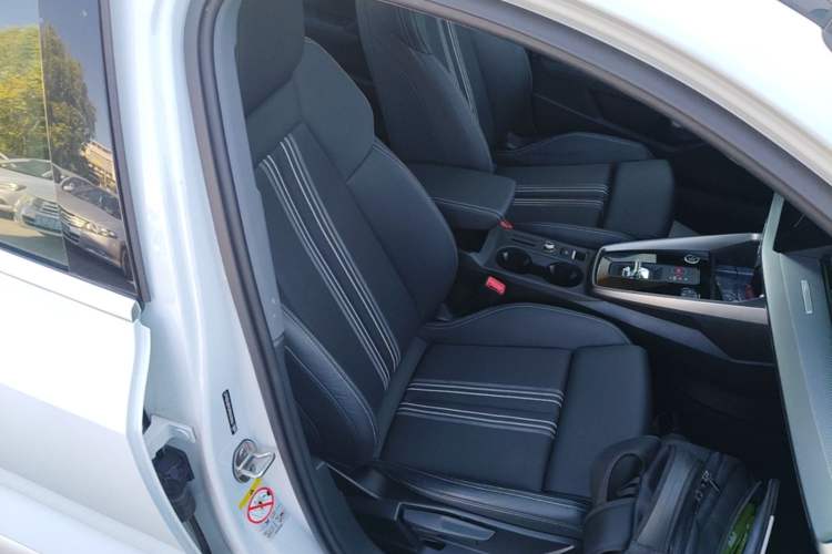 Used Audi A3 2024 A3L Limousine 35 TFSI Fashion Sport Model Right Front Seat