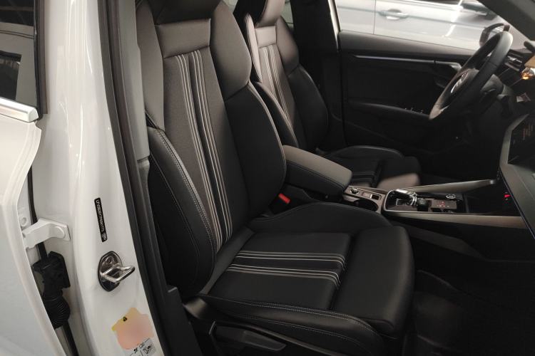 Used Audi A3 2024 Sportback 35 TFSI Fashionable Sports Model Right Front Seat