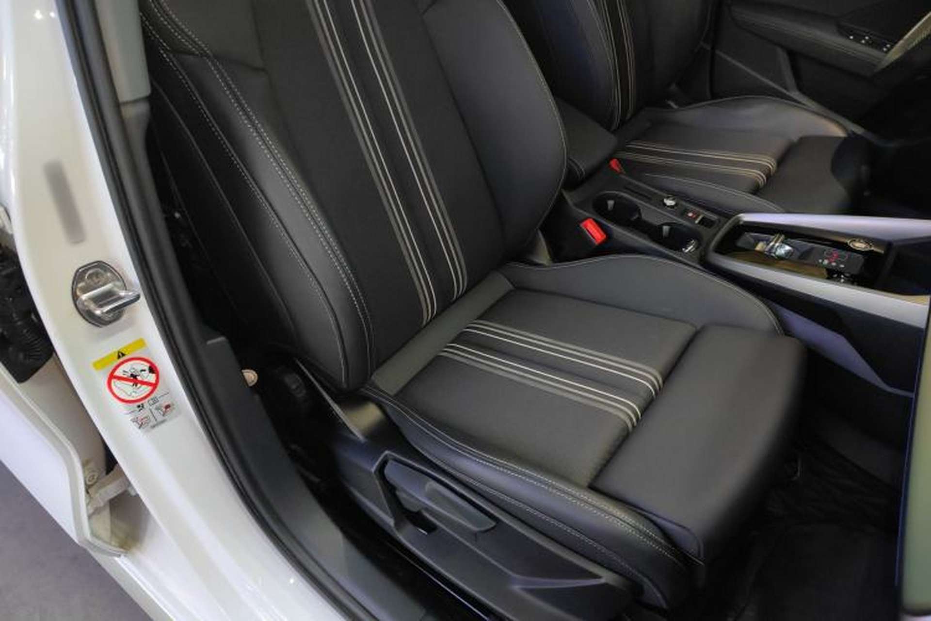Used Audi A3 2024 Sportback 35 TFSI Fashionable Sports Model Right Front Seat