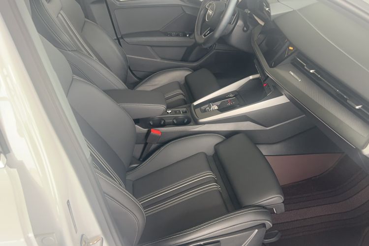 Used Audi A3 2024 A3L Limousine 35 TFSI Fashion Sport Model Right Front Seat