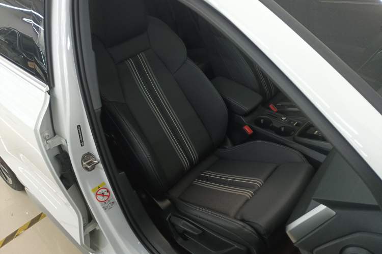 Used Audi A3 2024 A3L Limousine 35 TFSI Fashion Sport Model Right Front Seat