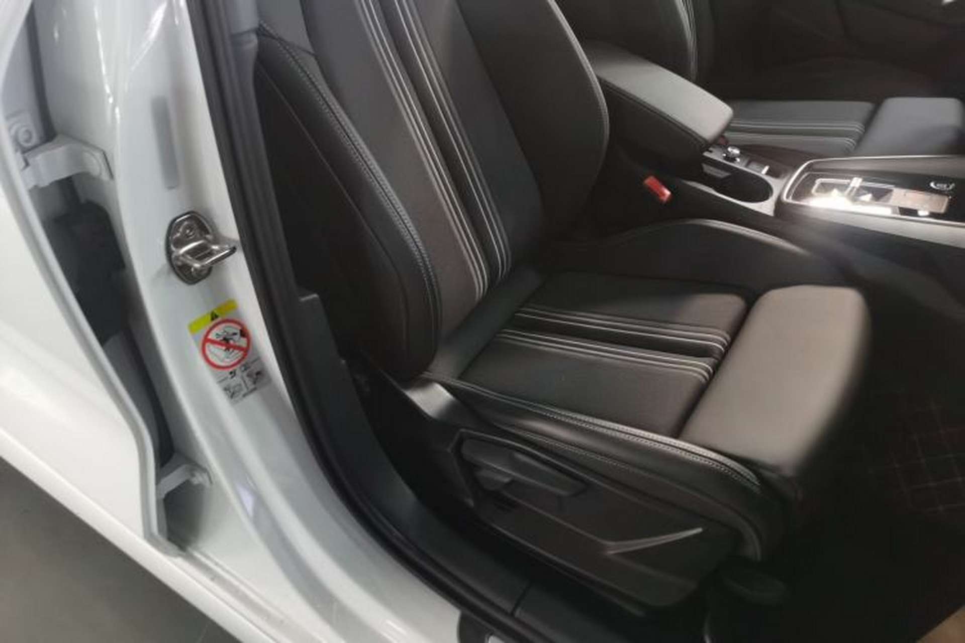 Used Audi A3 2024 A3L Limousine 35 TFSI Fashion Sport Model Right Front Seat