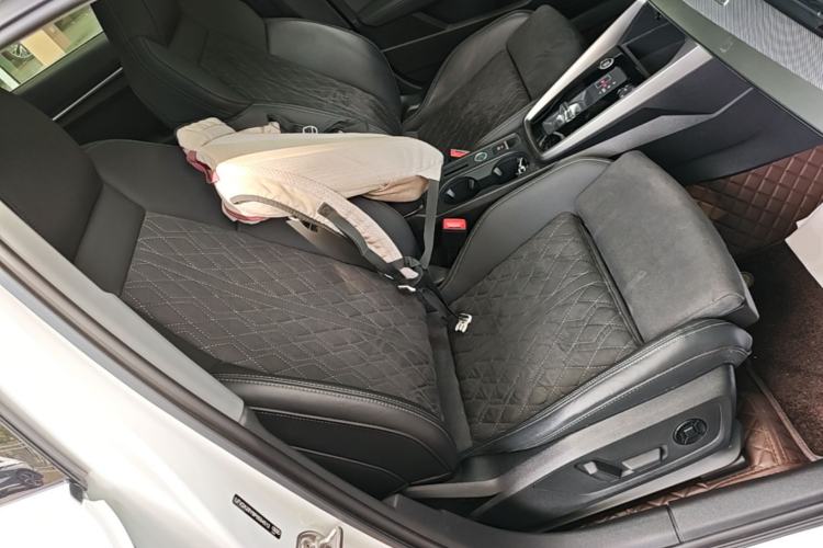 Used Audi A3 2024 A3L Limousine 35 TFSI Luxury Sport Edition Right Front Seat