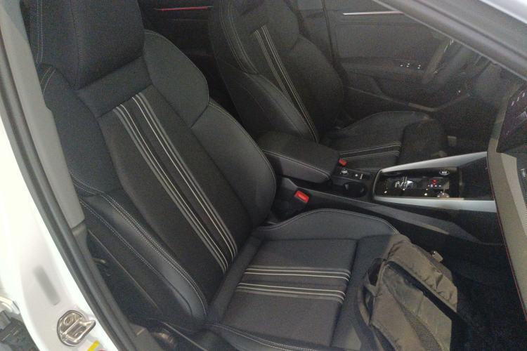 Used Audi A3 2024 A3L Limousine 35 TFSI Fashion Sport Model Right Front Seat