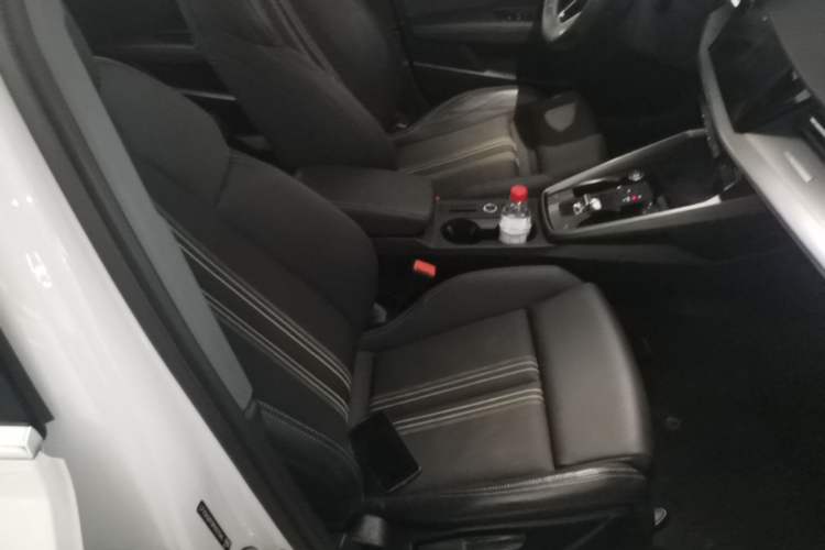 Used Audi A3 2024 A3L Limousine 35 TFSI Fashion Sport Model Right Front Seat