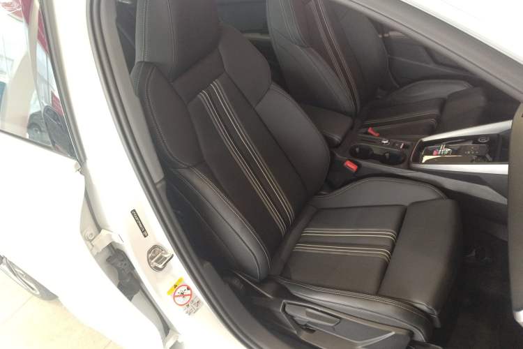 Used Audi A3 2024 A3L Limousine 35 TFSI Fashion Sport Model Right Front Seat