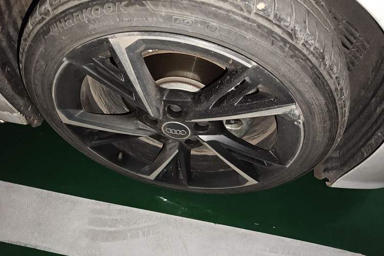 Used Audi A3 2024 Sportback 35 TFSI Fashionable Sports Model Right Front Wheel Hub
